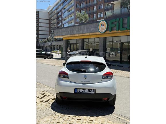 Düşük KM masrafsız Cam tavanlı