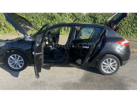 Sahibinden Renault Megane 1.5 dCi Touch 2014 Model  232.000 km Siyah