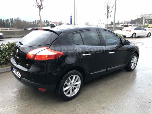 Sahibinden Renault Megane 1.5 dCi Touch 2014 Model  232.000 km Siyah
