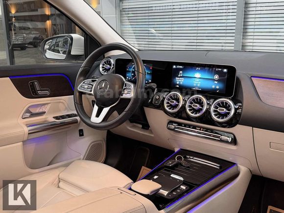 MERCEDES-BENZ GLA 200 PROGRESSİVE 2020 49 BİN KM HATASIZ