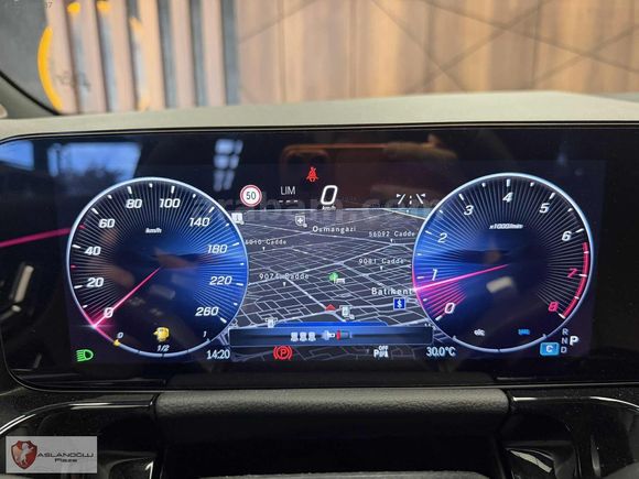 ASLANOĞLU PLAZA'DAN 2025 MERCEDES GLA AMG