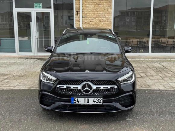 BULUTAUTOMOTORS'TAN 2020-MERCEDES-GLA200-AMG+-TERTEMİZ