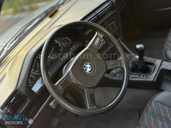 BMW E30 NADİR KALANLARDAN ..