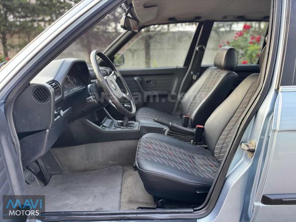 BMW E30 NADİR KALANLARDAN ..