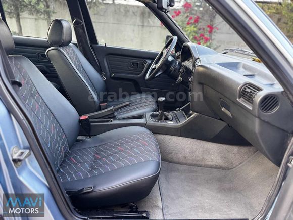 BMW E30 NADİR KALANLARDAN ..