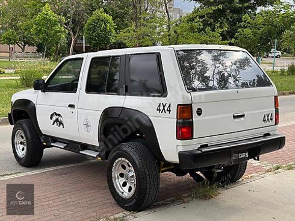 JOY CAR'S - 1994 MODEL NİSSAN PATHFİNDER 4x4 '' BAKIMLI ''