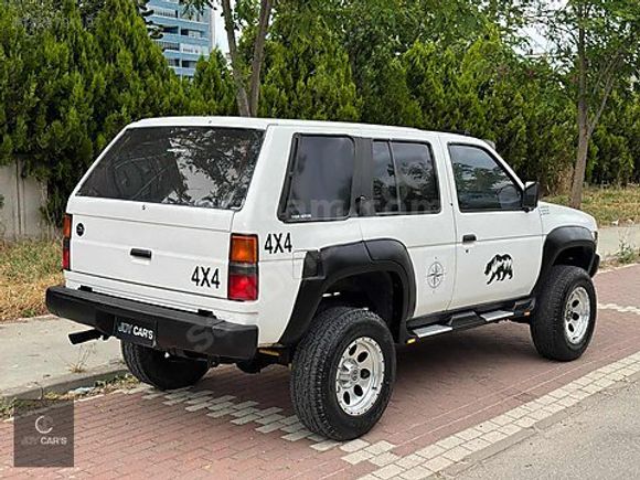 JOY CAR'S - 1994 MODEL NİSSAN PATHFİNDER 4x4 '' BAKIMLI ''