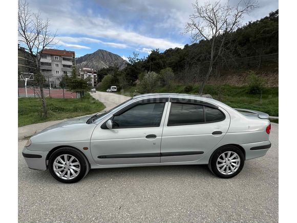 Sahibinden Renault Megane 1.6 RTE 2000 Model Amasya