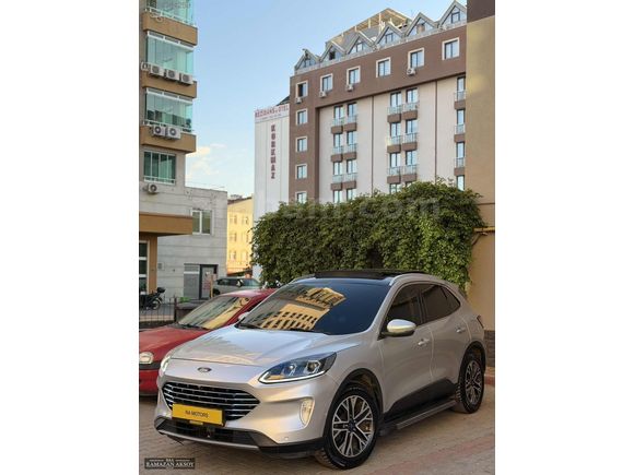 RA MOTORS SUV KUGA CAM TAVAN DOLULAR DOLUSU HATASIZ BOYASIZ.!