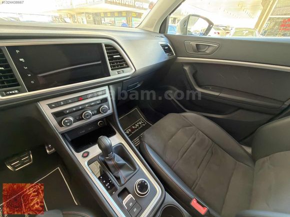 BOYASIZ 2025 MODEL 9 BİN KM ATECE FR DARK EDİTİON HATASIZ...