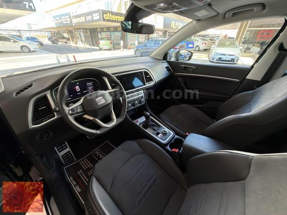 BOYASIZ 2025 MODEL 9 BİN KM ATECE FR DARK EDİTİON HATASIZ...