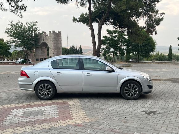 Sahibinden Opel Astra 1.6 Enjoy Plus 2012 Model