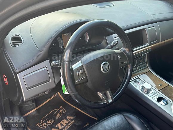 2010 MODEL 3.0 D PREMİUM LUXURY 240 HP JAGUAR