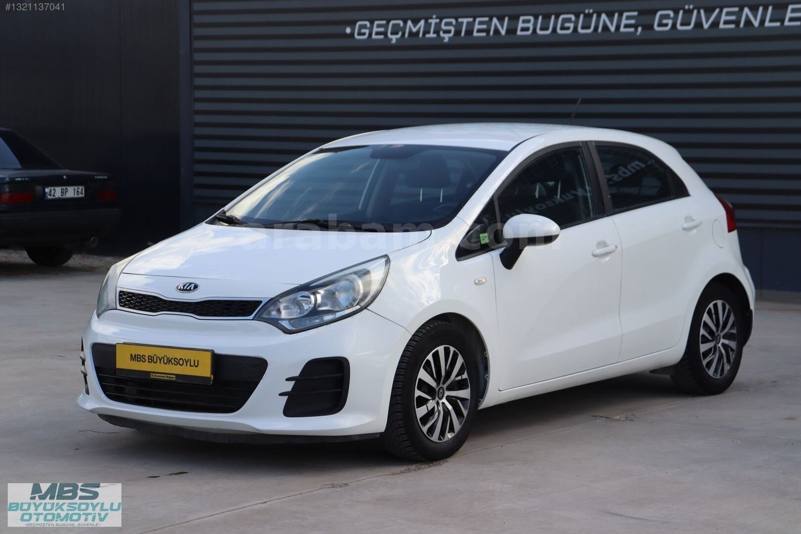 MBS BÜYÜKSOYLU'DAN 2015 MODEL KIA RIO 1.4 CRDI COMFORT 3