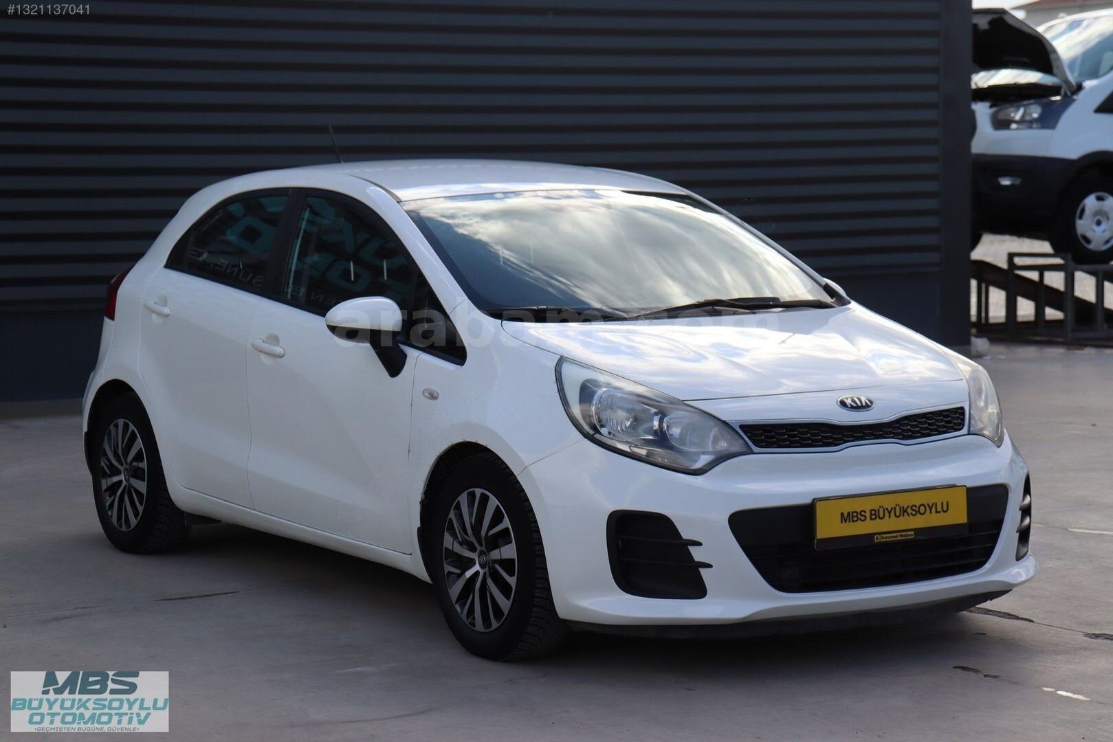 MBS BÜYÜKSOYLU'DAN 2015 MODEL KIA RIO 1.4 CRDI COMFORT 2
