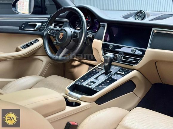 POLAT AUTODAN HATASIZ BOYASIZ 59.ooo KM PORSCHE MACAN