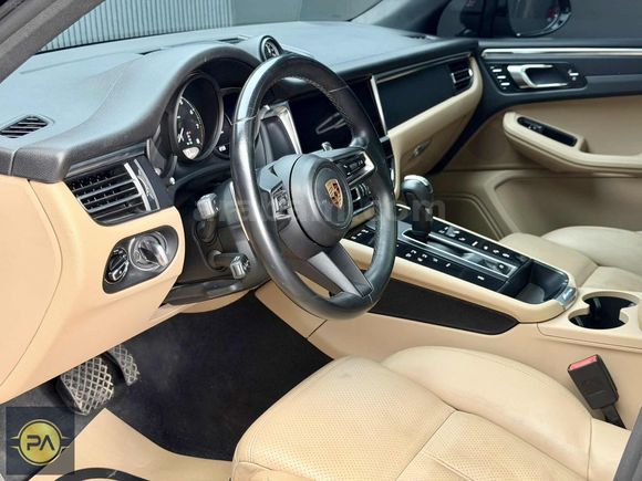 POLAT AUTODAN HATASIZ BOYASIZ 59.ooo KM PORSCHE MACAN