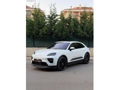 NÜANS AUTO PORSCHE MACAN 4 HATASIZ DIŞ BEYAZ/İÇ VİŞNE KM:9700