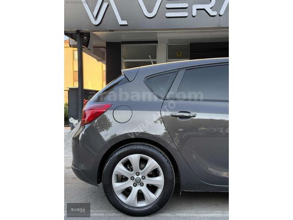 VERA AUTO'DAN OPEL ASTRA 2012 MODEL HATASIZ BOYASIZ TRAMERSİZ