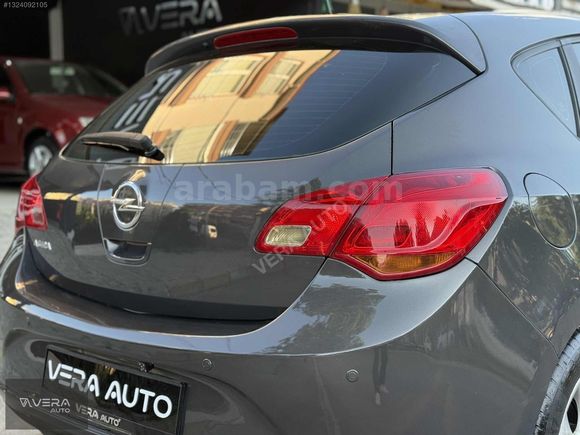 VERA AUTO'DAN OPEL ASTRA 2012 MODEL HATASIZ BOYASIZ TRAMERSİZ