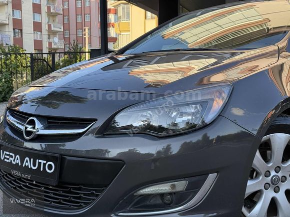 VERA AUTO'DAN OPEL ASTRA 2012 MODEL HATASIZ BOYASIZ TRAMERSİZ