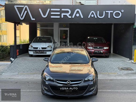 VERA AUTO'DAN OPEL ASTRA 2012 MODEL HATASIZ BOYASIZ TRAMERSİZ