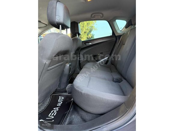 VERA AUTO'DAN OPEL ASTRA 2012 MODEL HATASIZ BOYASIZ TRAMERSİZ