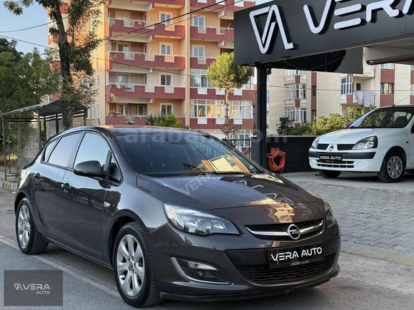 VERA AUTO'DAN OPEL ASTRA 2012 MODEL HATASIZ BOYASIZ TRAMERSİZ