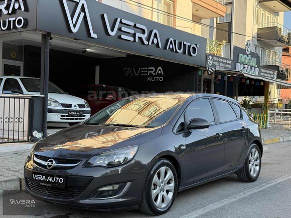 VERA AUTO'DAN OPEL ASTRA 2012 MODEL HATASIZ BOYASIZ TRAMERSİZ