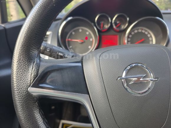 KİRAZOĞLU OTOMOTİV// 2012 MODEL 1.3 CDTİ HATCBACK OPEL ASTRA
