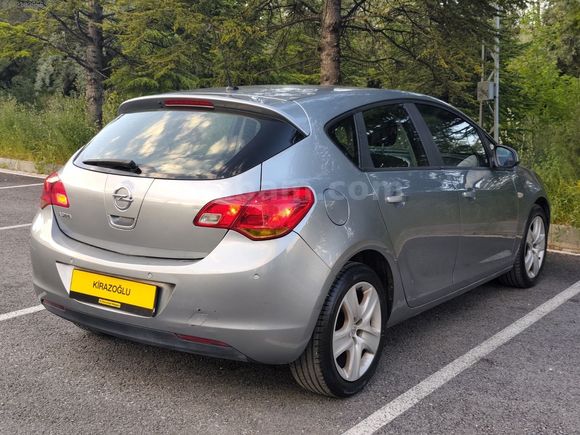 KİRAZOĞLU OTOMOTİV// 2012 MODEL 1.3 CDTİ HATCBACK OPEL ASTRA
