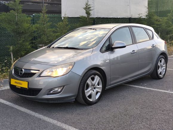 KİRAZOĞLU OTOMOTİV// 2012 MODEL 1.3 CDTİ HATCBACK OPEL ASTRA