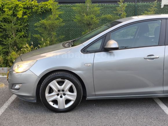 KİRAZOĞLU OTOMOTİV// 2012 MODEL 1.3 CDTİ HATCBACK OPEL ASTRA