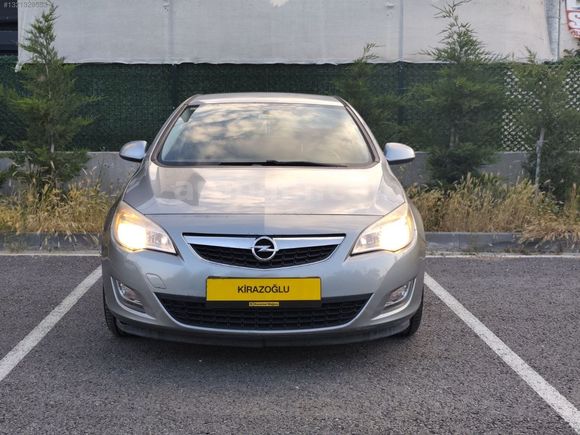 KİRAZOĞLU OTOMOTİV// 2012 MODEL 1.3 CDTİ HATCBACK OPEL ASTRA