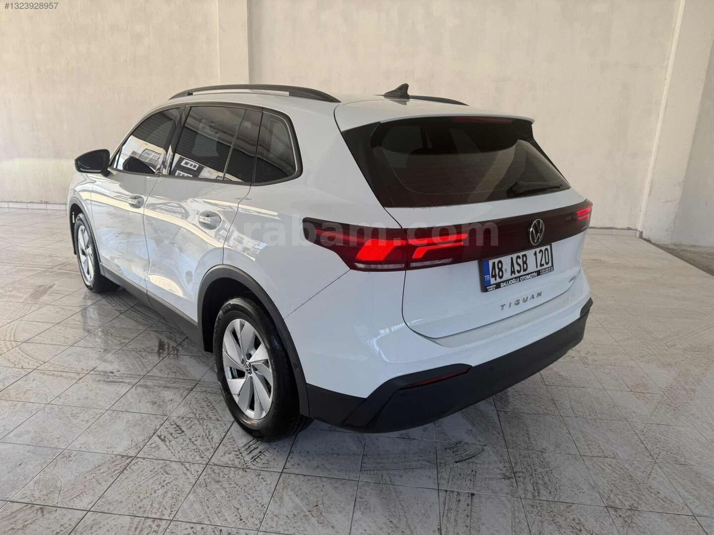 Galeriden Volkswagen Tiguan 1.5 TSI Life 2024 Model Muğla 53.000 km Beyaz 7