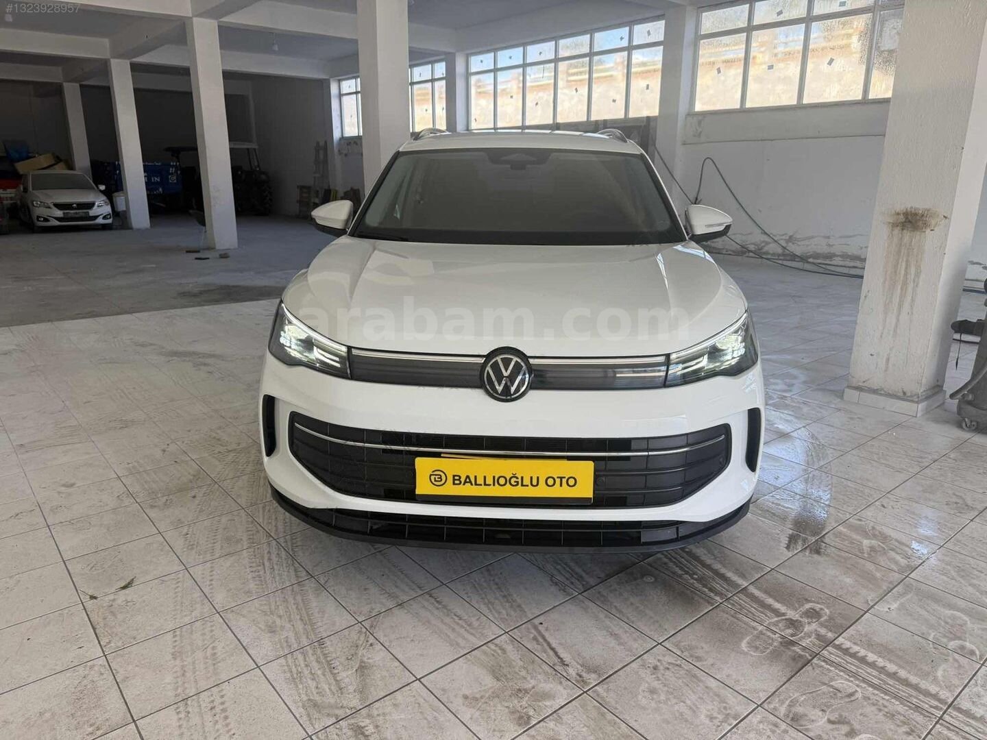 Galeriden Volkswagen Tiguan 1.5 TSI Life 2024 Model Muğla 53.000 km Beyaz 1