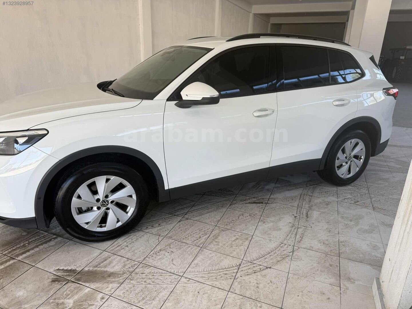 Galeriden Volkswagen Tiguan 1.5 TSI Life 2024 Model Muğla 53.000 km Beyaz 4