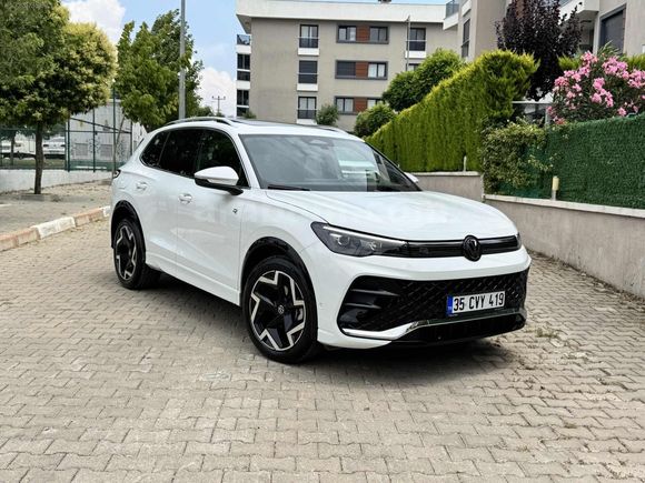 AS MOTORS'TAN 2025/TİGUAN/R LİNE/12.000KM/HATASIZ BOYASIZ