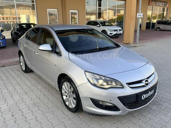 OTOBER 2017 OPEL ASTRA ELİTE DİZEL OTOMATİK FULL BAKIMLI
