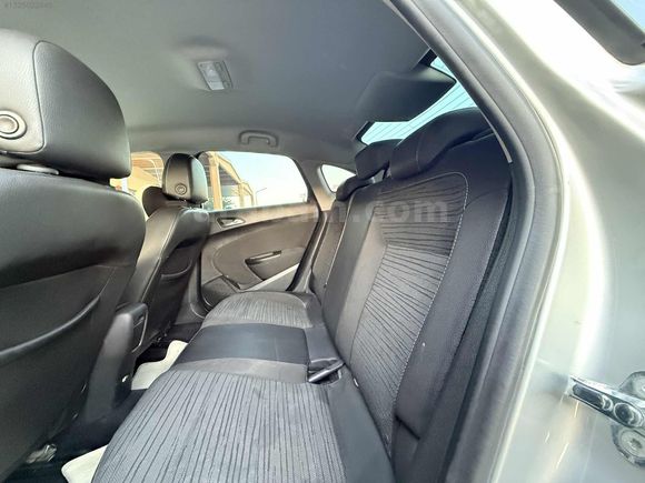 OTOBER 2017 OPEL ASTRA ELİTE DİZEL OTOMATİK FULL BAKIMLI