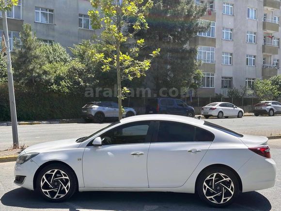 Opel Insignia 1.6 CDTI Otomatik Temiz Kullanılmış