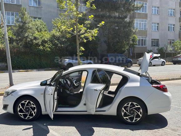 Opel Insignia 1.6 CDTI Otomatik Temiz Kullanılmış