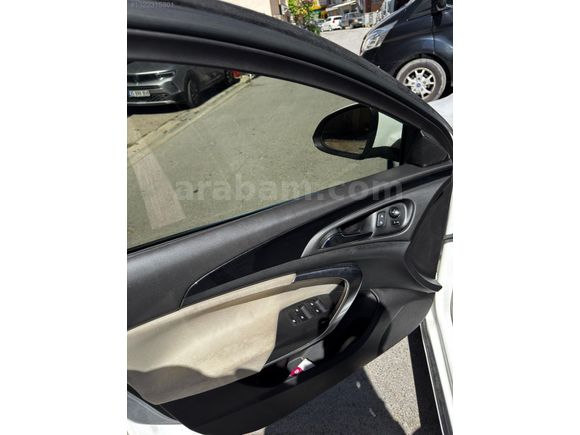 2015 OTOMATİK INSİGNİA