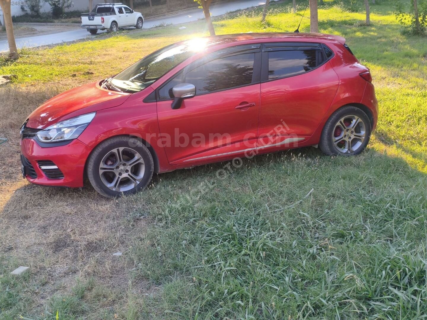 Galeriden Renault Clio 1.5 dCi GT Line 2015 Model Antalya 161.000 km Kırmızı 7