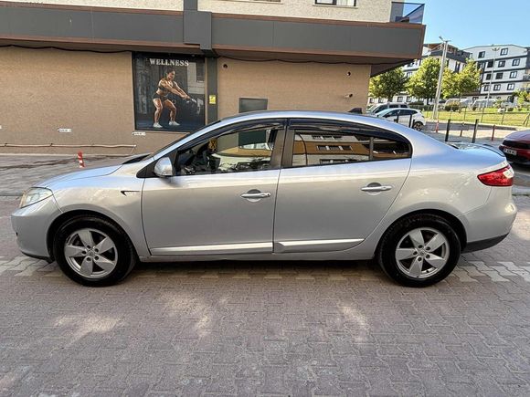 2010 MODEL FLUENCE HASAR KAYITSIZ TERTEMİZ MASRAFSIZ AİLE ARACI