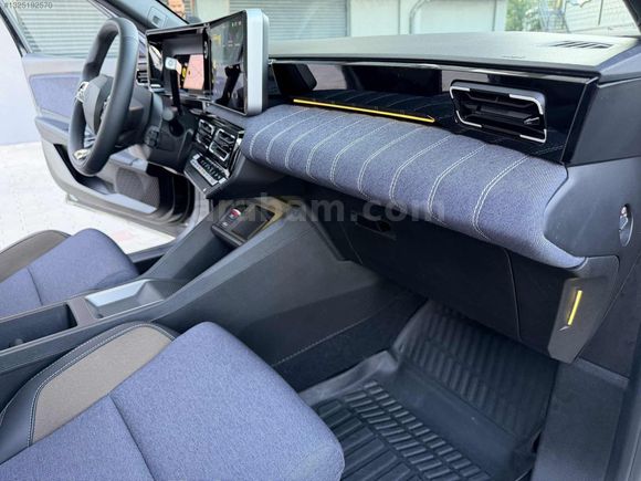 2026 ÇIKIŞLI RENAULT R5 E-TECH EV40 - FIRSAT ARACI!