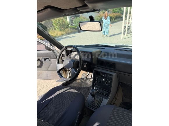 1997 MODEL RENAULT BROADWAY 1.4 RN