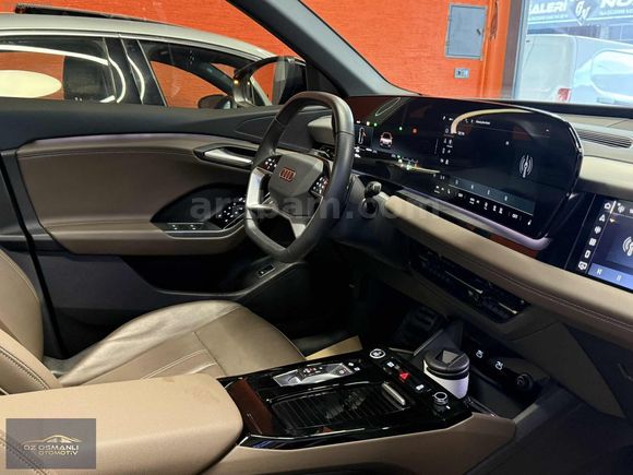 2025 - AUDI Q6 E-TRON - 55 QUATTRO - 14 000 km - 387 Hp
