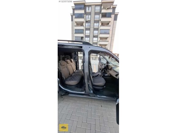 76 BİN KM'DE 2023 BOYASIZ FULL+FULL DOBLO COMBİ PREMİO PLUS