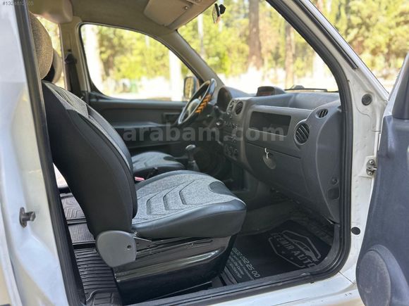 ECEMİR AUTO'DAN 2007 BERLİNGO 1.9 KLİMALI BAKIMLI ÇİFT SÜRGÜ
